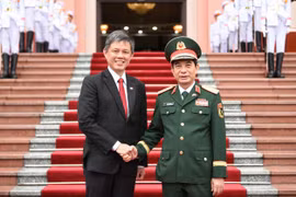 Đại tướng Phan Văn Giang hội đàm với Bộ trưởng Quốc phòng Singapore
