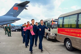 Đoàn quân nhân Trung Quốc tham gia diễu binh, diễu hành đã đến Hà Nội