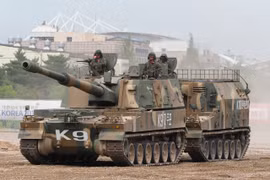 Pháo tự hành K9 "viên ngọc sáng" của ngành công nghiệp quốc phòng Hàn Quốc