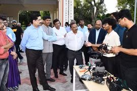 Ấn Độ mua lại thiết kế UAV "cảm tử" siêu tốc do sinh viên chế tạo