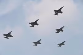 Biên đội máy bay Yak-130 sẵn sàng cho ngày đại lễ Quốc khánh 2/9