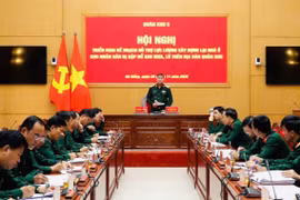 Quân khu 5 sẽ xây dựng lại nhà ở cho người dân vùng lũ trước Tết Nguyên đán