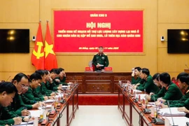 Quân khu 5 sẽ xây dựng lại nhà ở cho người dân vùng lũ trước Tết Nguyên đán