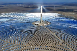  Kỳ tích nhà máy điện nhiệt mặt trời giữa sa mạc Gobi