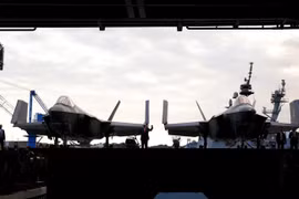 Mỹ diễn tập không kích Venezuela