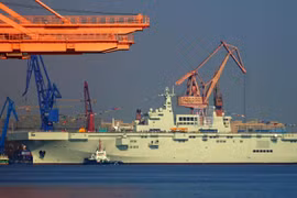 Tàu đổ bộ Type 075 thứ tư của Trung Quốc lộ diện 