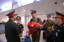 Khối quân nhân Nga đến Hà Nội, chuẩn bị tham gia lễ diễu binh, diễu hành A80