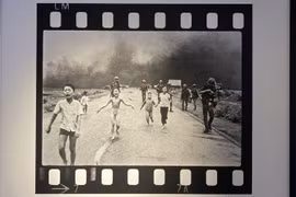 World Press Photo tạm ngừng ghi nhận tác giả bức ảnh “Em bé Napalm”
