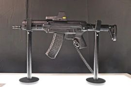 Huyền thoại Kalanikov ra mắt súng trường mới siêu nhỏ gọn