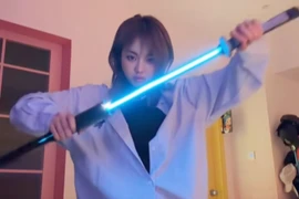 MisThy gãy kiếm gây sốt mạng xã hội với màn tấu hài 