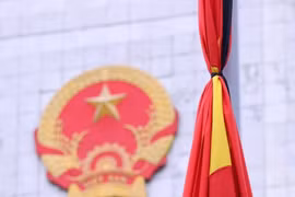 Treo cờ rủ, không tổ chức hoạt động vui chơi công cộng trong hai ngày Quốc tang