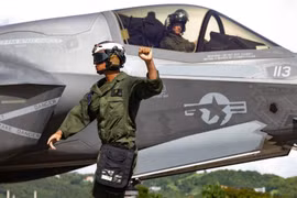 Mỹ thiết lập vùng cấm bay trên biển Caribe nhằm thẳng vào Venezuela 