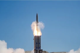 Điều gì khiến Nhật Bản gấp rút triển khai hệ thống tên lửa siêu thanh?