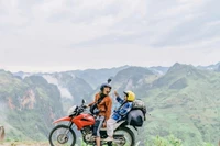 Tour phượt Tây Bắc mỗi khúc cua là một thử thách bản lĩnh