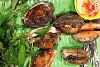 Đặc sản nghe tên ngượng đỏ mặt, cách ăn lạ khiến du khách thích thú