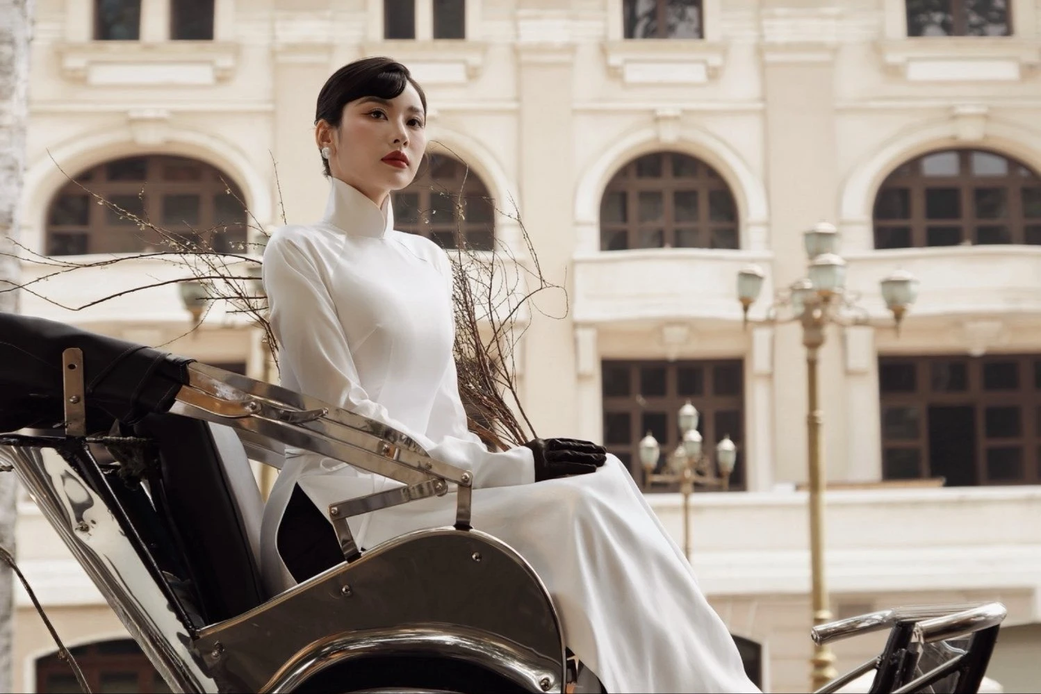 Hot girl Thái Ngọc San diện áo dài đón Tết, khoe nhan sắc thanh lịch
