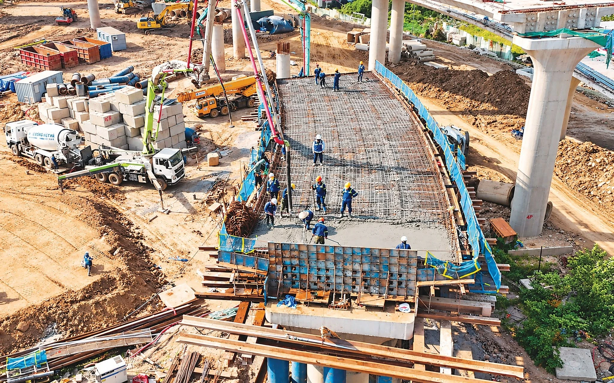 [GALLERY] Hà Nội đẩy nhanh thi công nút giao Vành đai 3,5 – Đại lộ Thăng Long