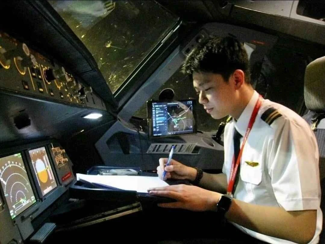 Hà Còi - chàng cơ phó đang gây xôn xao khắp MXH là ai?