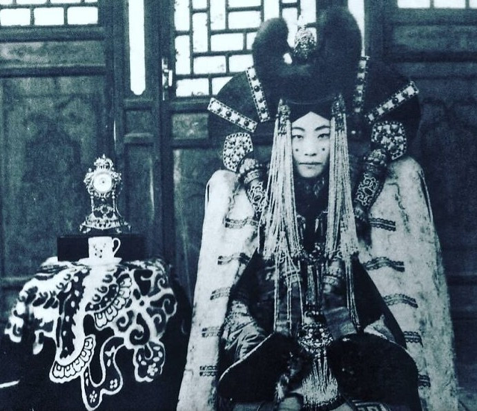 Nữ hoàng cuối cùng của Mông Cổ - Genepil - trong bức ảnh được chụp vào những năm 1920.