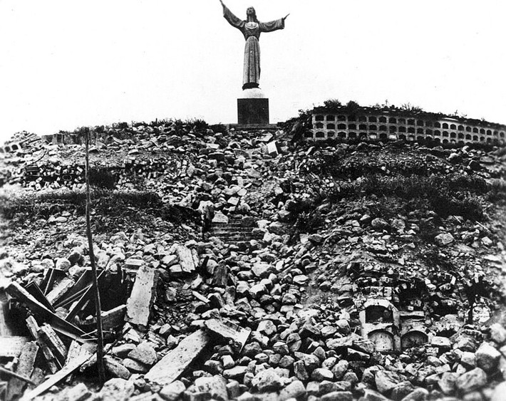 Trận động đất ở Peru xảy ra vào ngày 21/5/1970 đã khiến nhiều tòa nhà sụp đổ và khoảng 70.000 người thiệt mạng. Ảnh: Wikipedia.