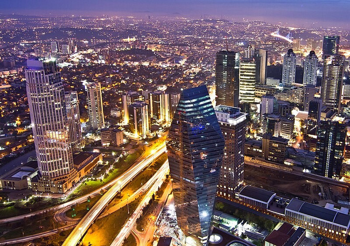Theo trang Turkey Travel Centre, Istanbul là thành phố nằm giữa Châu Á và Châu Âu. Ảnh: Wikipedia.