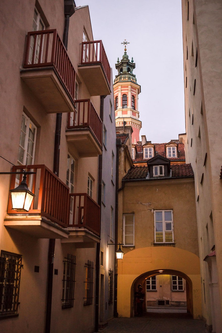 Nhiều nhà thờ ở thủ đô Warsaw.