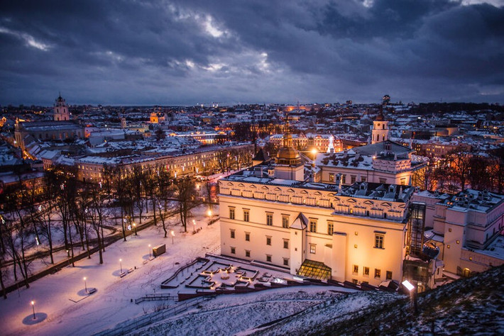 Quang cảnh phố cổ Vilnius nhìn từ trên cao.