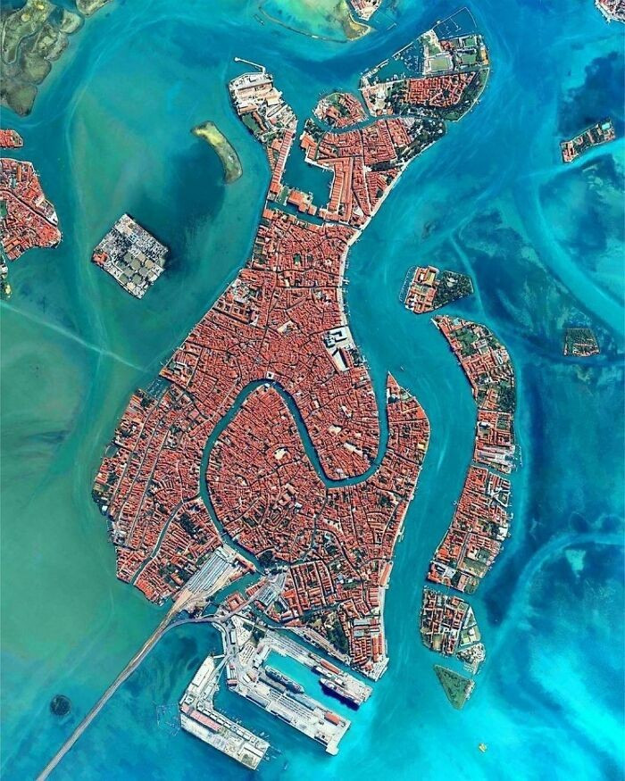 Cảnh đẹp của Venice, Italy, nhìn từ trên không. Ảnh: BP.