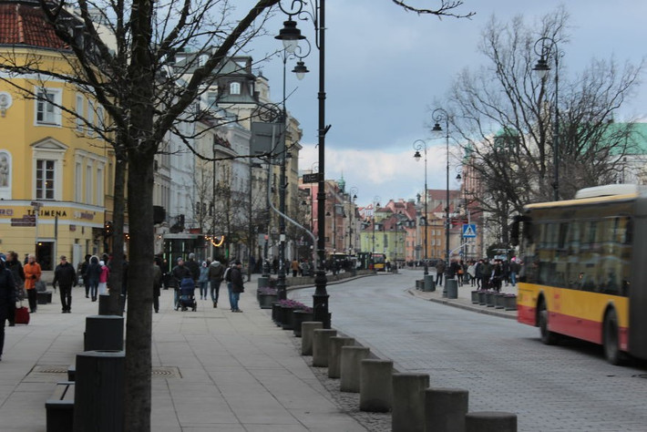 Cảnh yên bình ở khu phố cổ Warsaw.