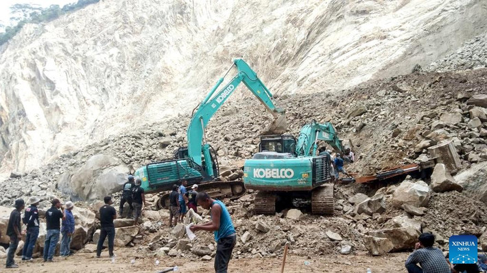 Ông đề nghị Thống đốc Tây Java tạm thời đóng cửa khu vực này để có thể tiến hành các biện pháp kiểm tra, đánh giá, xác định xem mỏ có hoạt động hợp pháp hay không. Nếu không hợp pháp, mỏ có thể bị đóng cửa vĩnh viễn. Ảnh: Xinhua.