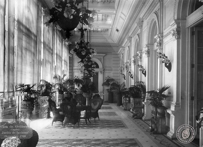 Bên trong tòa nhà Casa Rosada, nơi làm việc của Tổng thống Argentina, tại Buenos Aires, năm 1923.