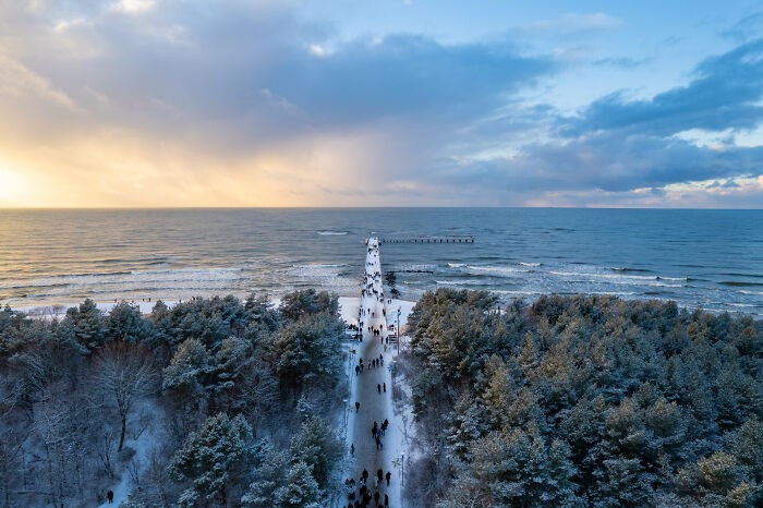 Bến tàu Palanga nhìn từ trên cao. Bến tàu này nằm ở Palanga - khu nghỉ mát mùa hè nổi tiếng ở Litva.