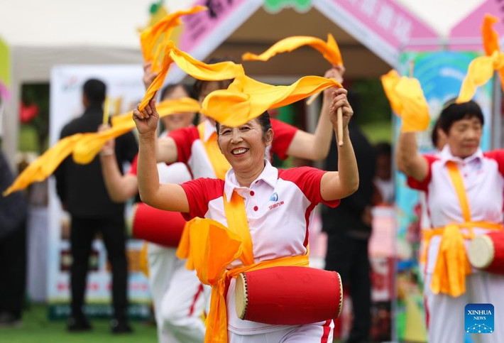 Theo People.cn, ngày 23/9, Trung Quốc chào đón lễ hội thu hoạch của nông dân lần thứ 8 với chủ đề "Mừng mùa màng bội thu - Hưởng cuộc sống tươi đẹp". Ảnh: THX.