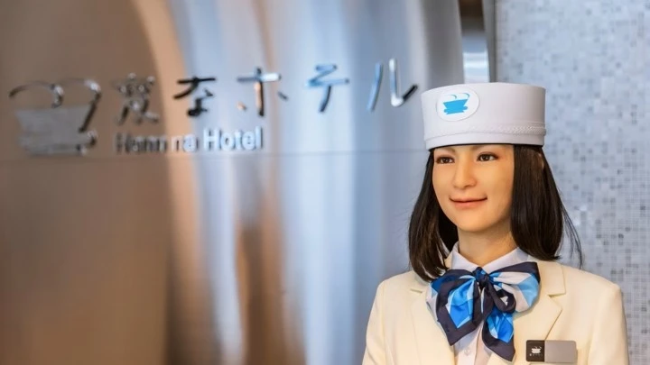 Khách sạn robot Nhật sa thải hàng loạt vì gây rắc rối