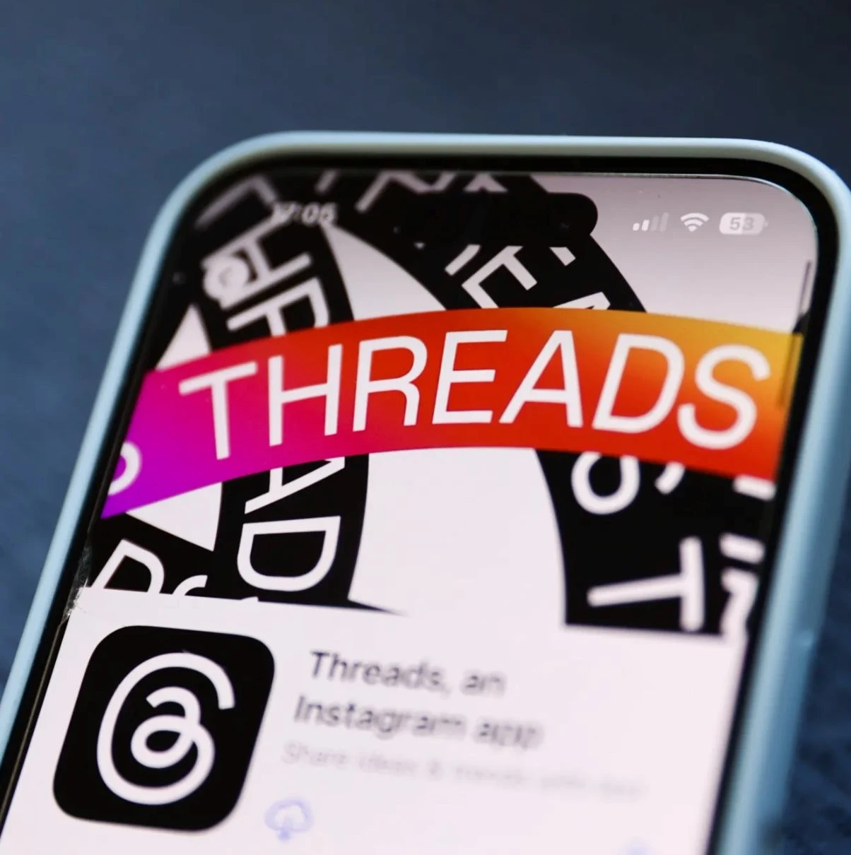 Threads của tỷ phú Zuckerberg cán mốc 115 triệu người/ngày