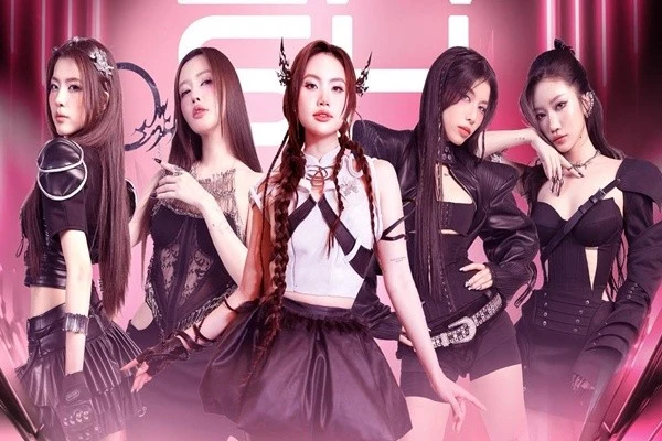 Phương Mỹ Chi và 4 em xinh thuộc nhóm nhạc nữ toàn năng nổi tiếng ra sao?