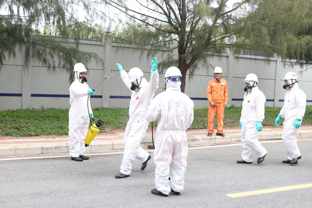 Các hình ảnh diễn tập UPSC hóa chất cfc187a722c2ab9cf2d3.jpg