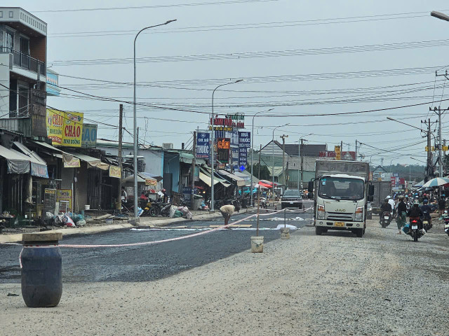 Thi công chậm, kéo dài. Ảnh HĐ 8efdcdac6513d24d8b0216.jpg