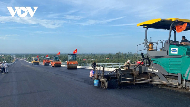 Đẩy nhanh giải ngân phải đi đôi với bảo đảm chất lượng Đẩy nhanh giải ngân phải đi đôi với bảo đảm chất lượng