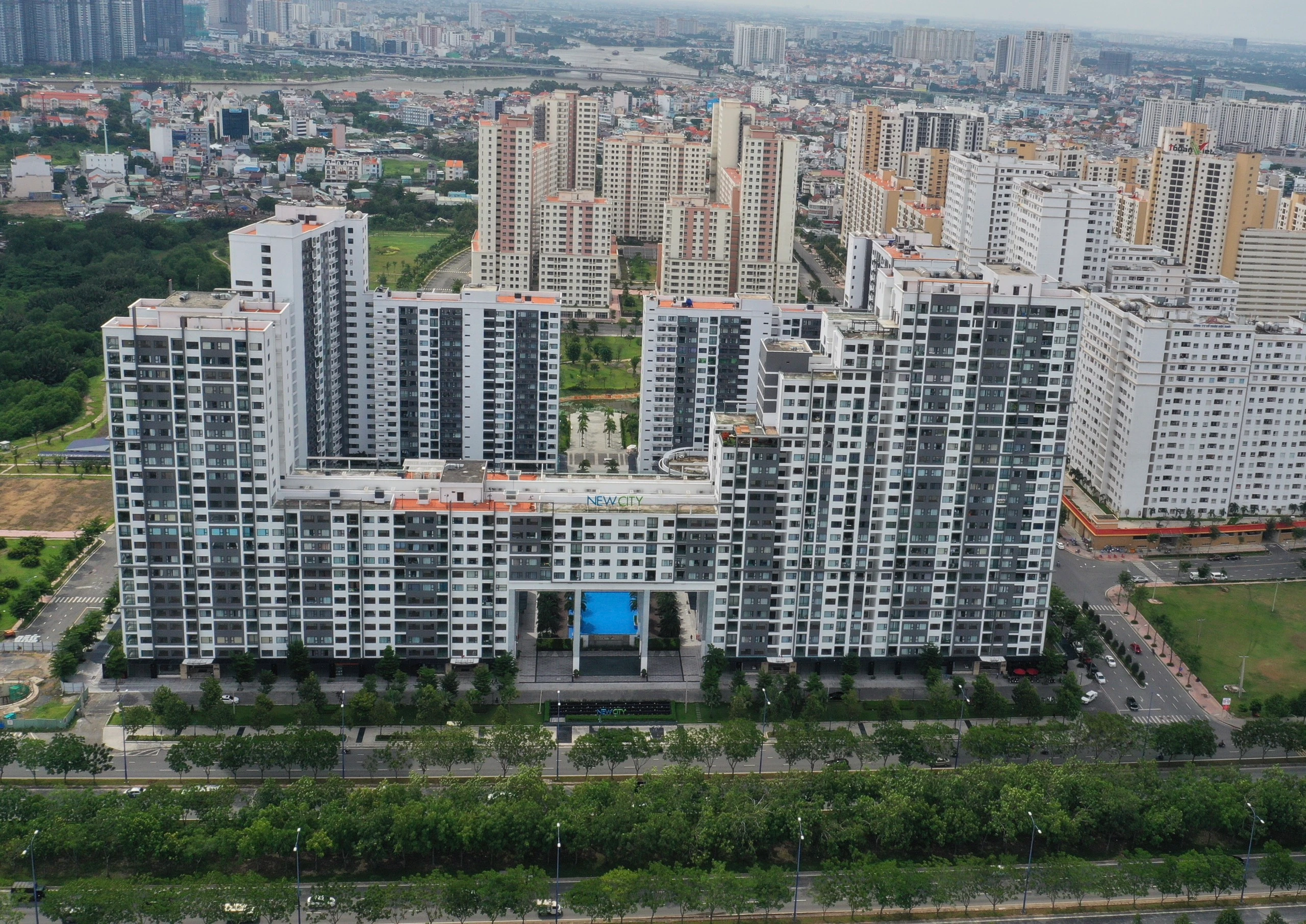 Soi cận cảnh 1.100 căn hộ tái định cư bị chuyển đổi trái phép ở Thủ Thiêm