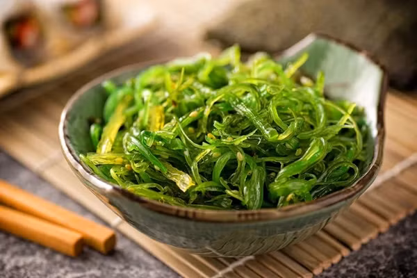 Loai rau bi nhieu nguoi ghe lanh nhung giau canxi ngang sua