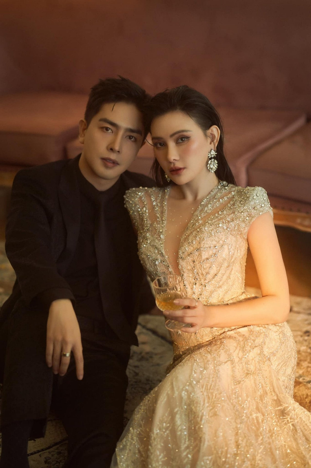 Thu Thuy sau ket hon lan 2: Len chuc CEO, vien man ben chong-Hinh-5