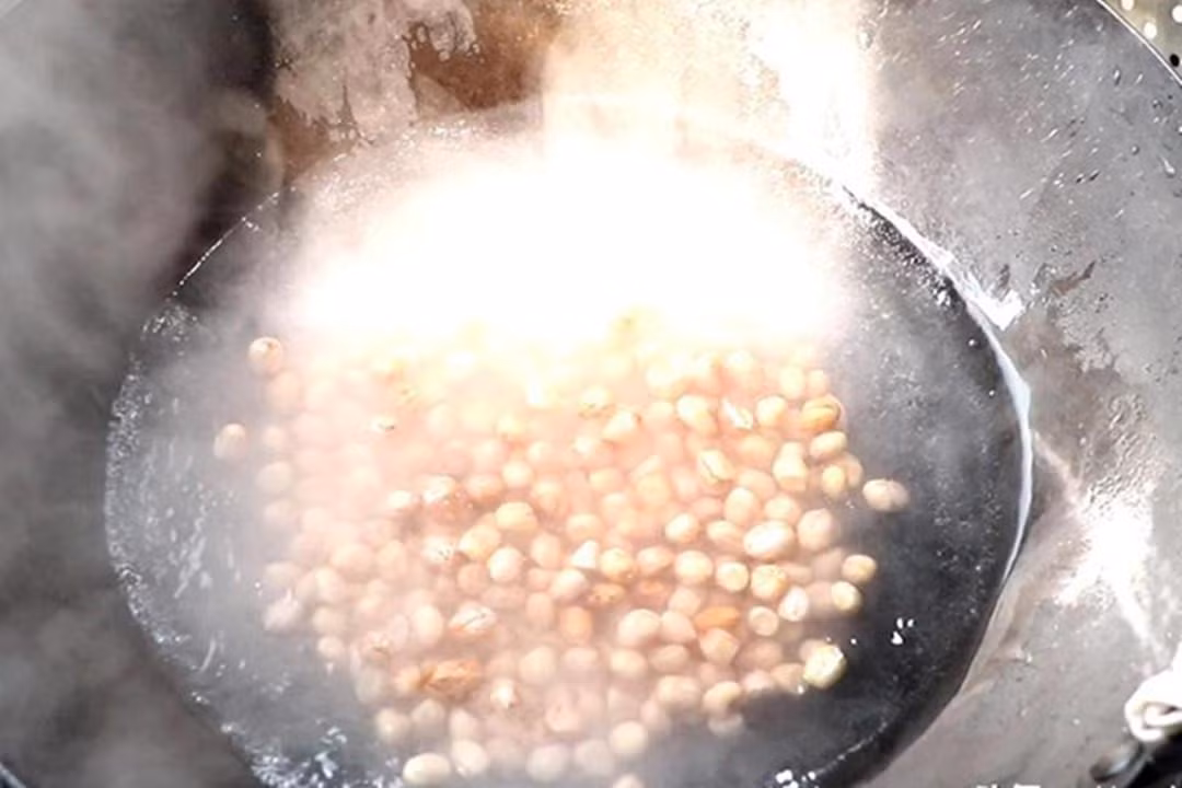 Loai rau co luong sat gap 12 lan ca chua, giup bo mau-Hinh-4