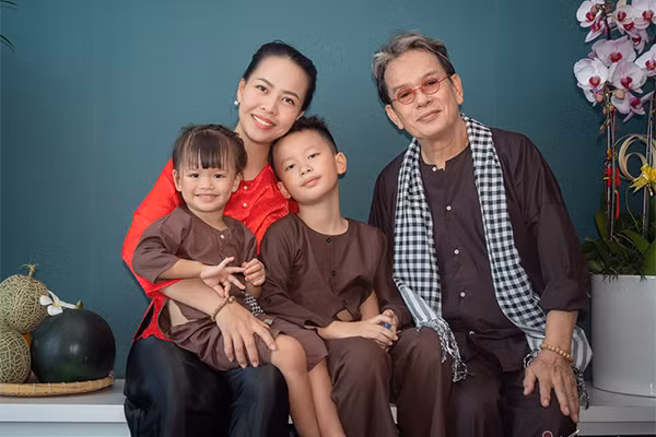 Hon nhan ben vo kem 44 tuoi cua nam nhac si noi tieng-Hinh-4