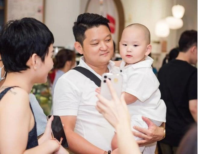 Năm 2014, Trà My Idol kết hôn với ông xã là doanh nhân Tô Văn Đức. Từ ngày lập gia đình, nữ ca sĩ gác lại sự nghiệp ca hát, lui về hậu phương chăm lo cho chồng con. Hiện, Trà My Idol có hai con trai, cậu trai lớn tên Gia Hy được nhận xét gương mặt có nét giống mẹ. Còn bé Hayden giống bố như tạc.