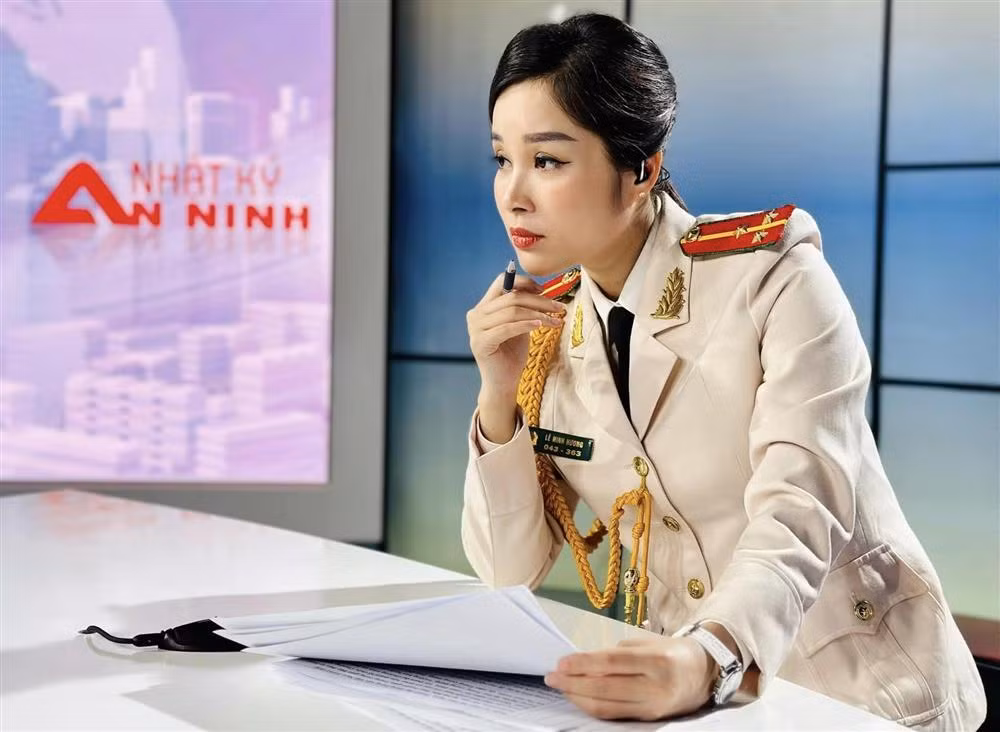 Dien vien Minh Huong duoc thang ham Dai uy cong an o tuoi 39-Hinh-3