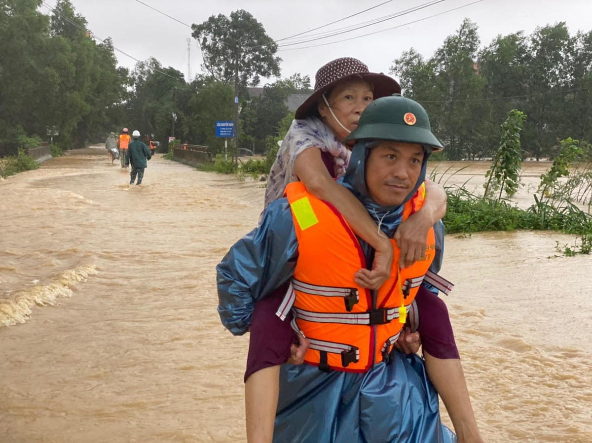 Cuộc gọi lúc nửa đêm của Phó chủ tịch tỉnh tới Bộ trưởng Quốc phòng ảnh 4