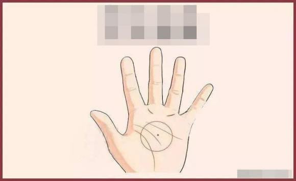 7. Nốt ruồi trên lòng bàn tay. Nốt ruồi ở lòng bàn tay cho thấy bạn là người thông minh không thiếu tiền bạc, về già sẽ rất thành công, nốt ruồi ở mu bàn tay có nghĩa là bạn là người giỏi quản lý tiền bạc, bạn có thể kiểm soát quyền lực tài chính của gia đình sau khi kết hôn. Bạn là người có tính sở hữu.