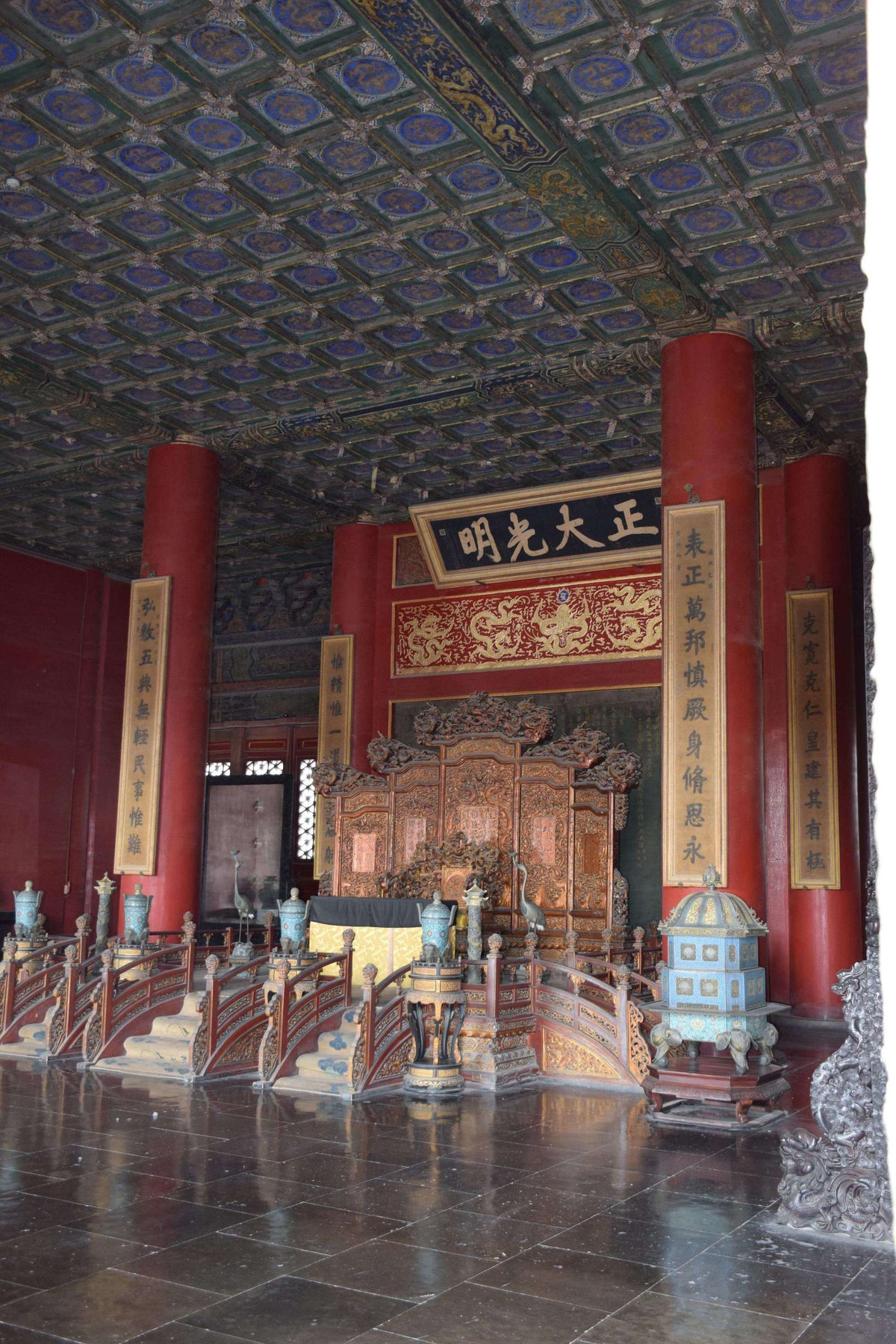 Vi sao “Tan Thuy Hoang nha Minh” dat 27 chiec giuong trong tam cung?