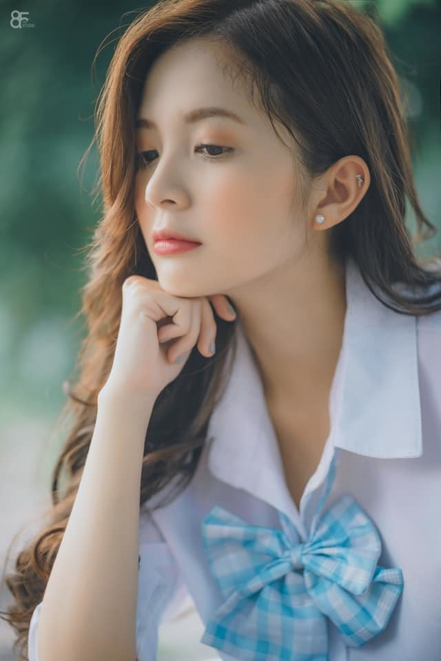 Hot girl Ngoc Huyen chia se gi ve vai dien trong 